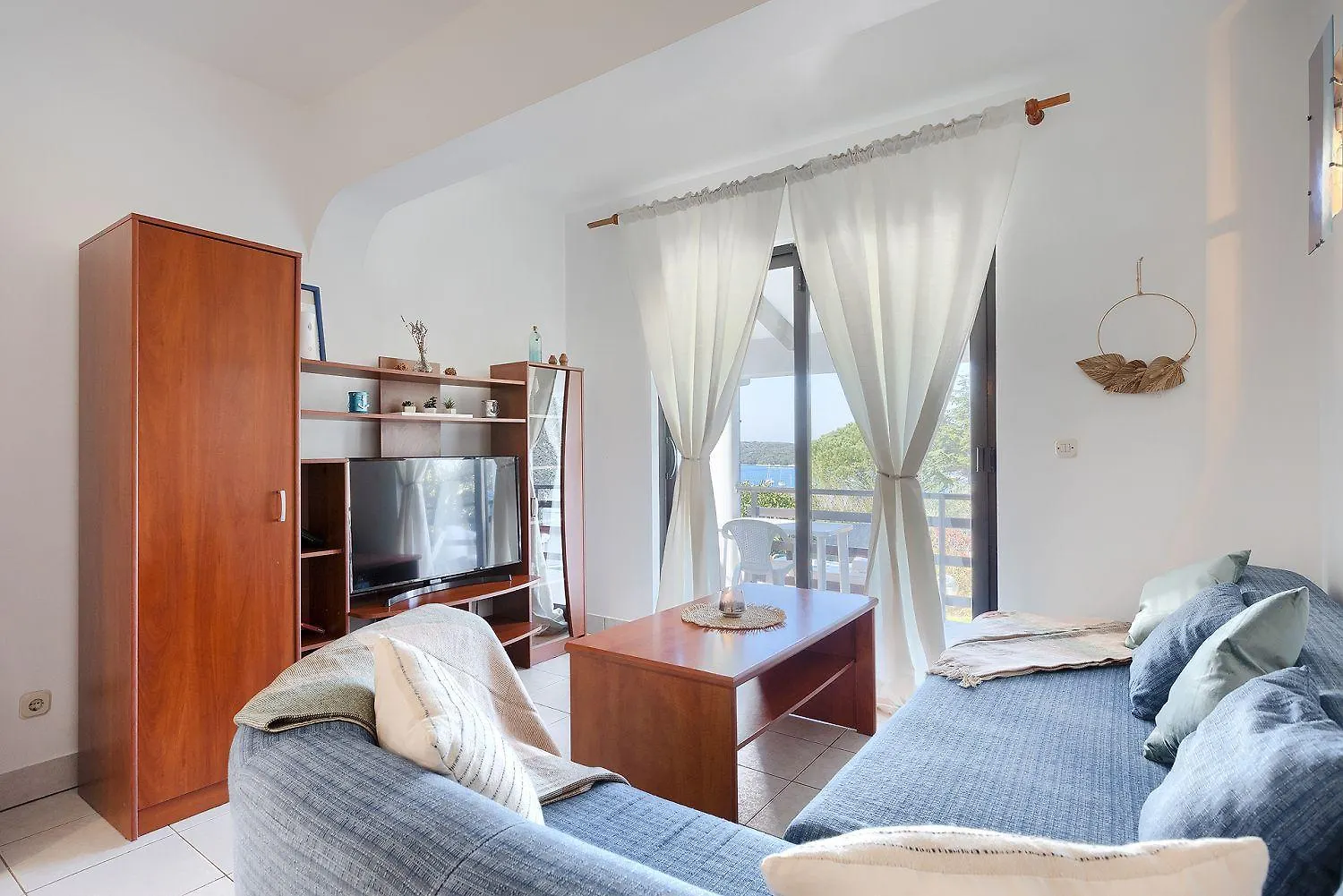 Apartment Eliana Banjole 0*,